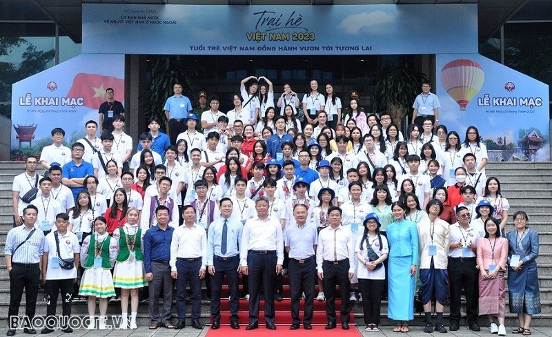Le Camp d’été 2023 attire 120 jeunes vietnamiens de 26 pays et territoires. Photo : baoquocte.vn