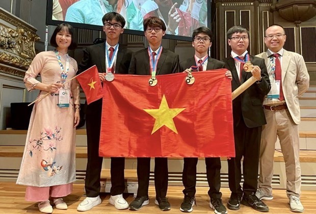 L'équipe vietnamienne participe aux Olympiades internationales de chimie (IChO) 2023. Photo : VNA.