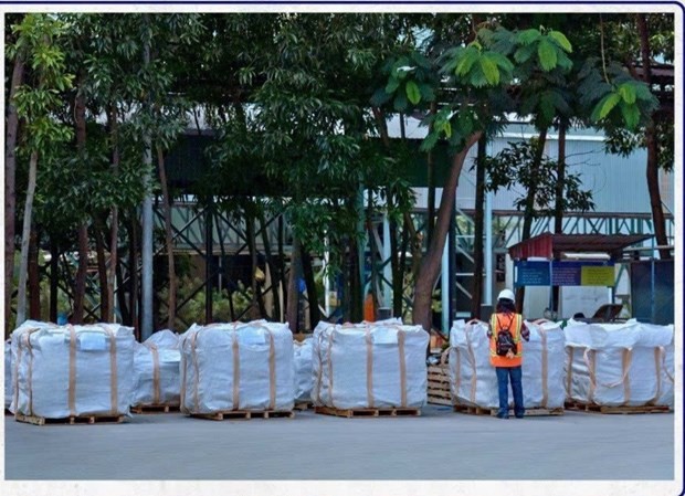 La Société par actions de ciment Vicem Hà Tiên a annoncé qu’un lot de ciment de cette entreprise exporté vers les États-Unis arriverait au port de Guam à la fin du mois d'août. Photo : baodautu.vn