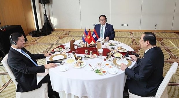 Le Premier ministre vietnamien Pham Minh Chinh et ses homologues lao Sonexay Siphandone et cambodgien Hun Manet lors de leur petit-déjeuner de travail le 5 septembre à Jakarta. Photo : VNA