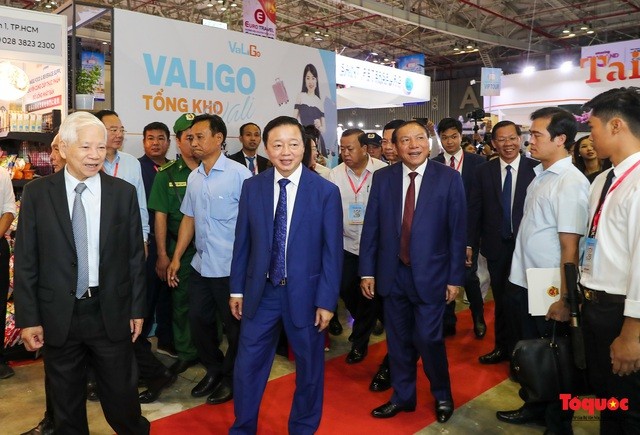 Lors de l'ouverture du 17e Salon international du tourisme de Hô Chi Minh-Ville en 2023. Photo : toquoc.vn