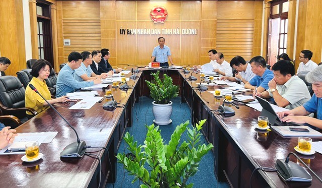 Réunion entre les dirigeants de la province de Hai Duong et du groupe Thành Công. Photo : baodautu.vn