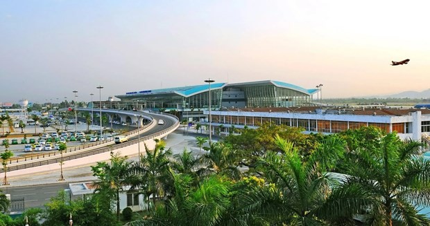 L'aéroport international de Dà Nang est l'un des aéroports visés par le projet. Photo : baogiaothong.vn