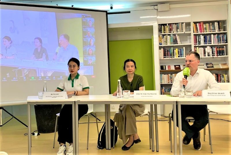 Point presse pour présenter le Festival de films scientifiques 2023 et le projet de production film documentaire sur le développement durable, le 9 octobre à l’Institut Goethe. Photo : Linh Vi/VNA.