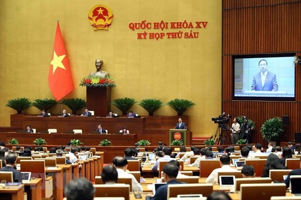Le Premier ministre Pham Minh Chinh lors de la séance de questions-réponses de l’Assemblée nationale dans la matinée du 8 novembre. Photo : VNA.