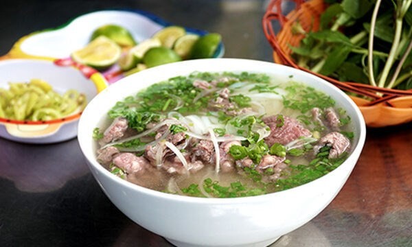 Le « Phở bò » parmi les 20 meilleures soupes du monde par CNN. Photo : VNA.