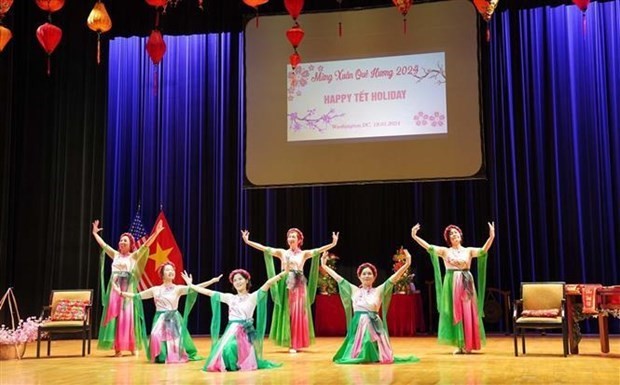 Une performance lors de la célébration du Têt traditionnel du Vietnam aux États-Unis. Photo : VNA.