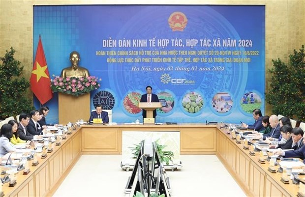 Le Premier ministre Pham Minh Chinh s'adresse au Forum sur l’économie collective et coopérative de 2024, à Hanoi, le 2 février. Photo: VNA