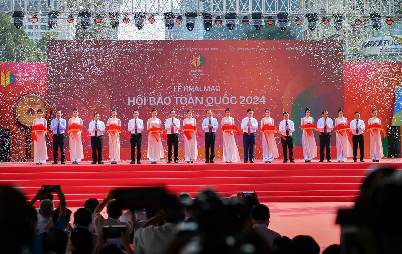 Cérémonie d'ouverture de la Fête nationale de la presse 2024 à Hô Chi Minh-Ville. Photo : NDEL.