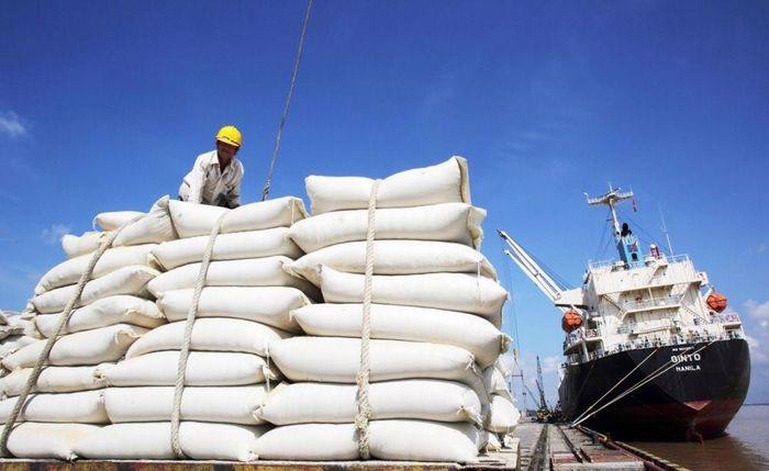 Conformément aux engagements de l'EVFTA, l'UE accorde annuellement au Vietnam un quota de 80 000 tonnes de riz. Photo : https://vneconomy.vn/