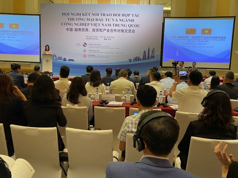 La conférence sur le commerce, l’investissement et la coopération industrielle Vietnam - Chine. Photo : VGP.