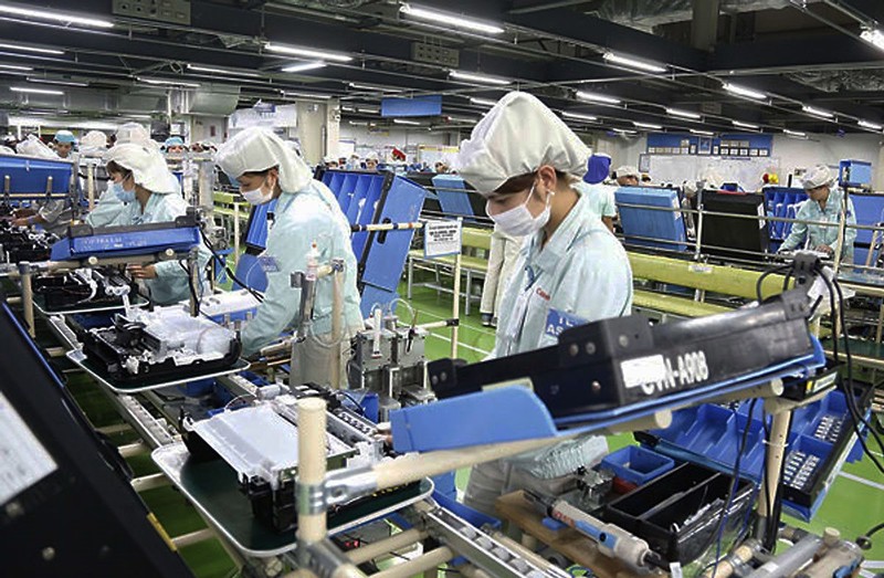 L'indice de production de l'ensemble du secteur industriel au cours des 4 premiers mois de 2024 a augmenté de 6% par rapport à la même période de 2023. Photo : hanoimoi.vn