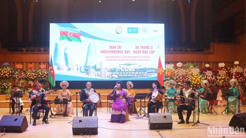 Concert à l’occasion de la fête nationale de l’Azerbaïdjan, le 28 mai à Hanoi. Photo : NDEL.