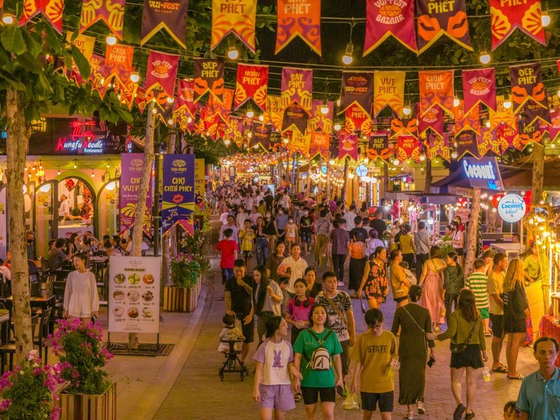 Le « marché nocturne de Vui Phet » offrira un espace commercial, culinaire et de divertissement animé avec 200 stands de nourriture. Photo : sgtiepthi.vn