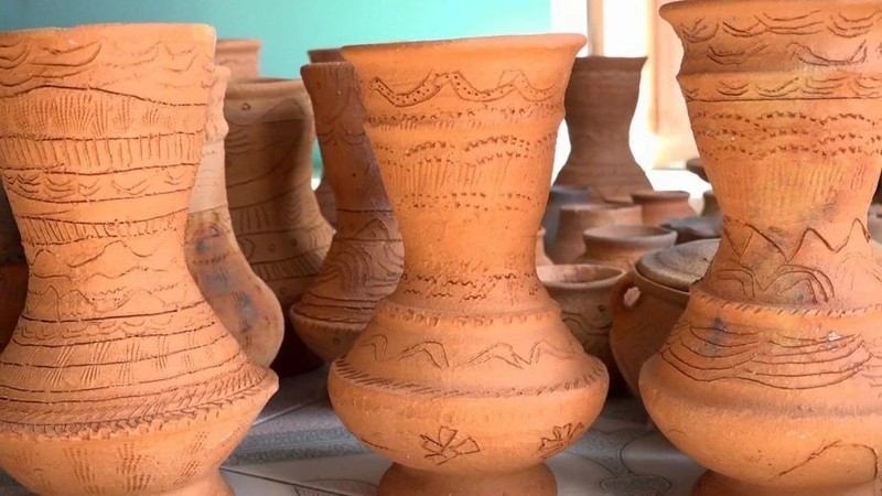 Des vases en céramique Sa Huynh. Photo : baoquocte.vn