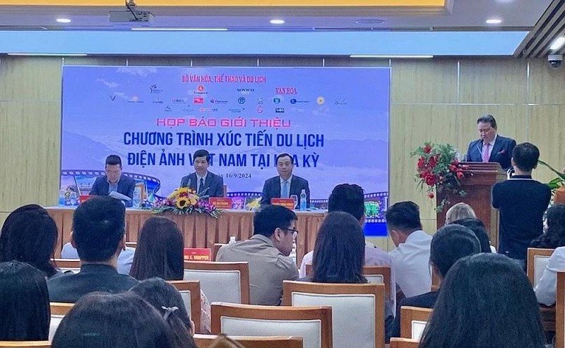 Conférence sur le programme de promotion du tourisme et du cinéma vietnamiens aux États-Unis. Photo : baoquocte.vn