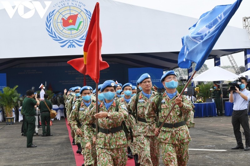 Le Vietnam a envoyé des soldats rejoindre la force de maintien de la paix des Nations Unies, prouvant au monde que le Vietnam est un pays membre responsable et s'efforce toujours de contribuer à la paix mondiale. Photo : VOV.