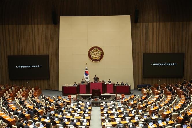 Le Parlement sud-coréen destitue le Président Yoon Suk-yeol. Photo : YONHAP/TTXVN