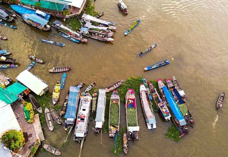 Le marché flottant de Nga Nam. Photo : baovanhoa.vn