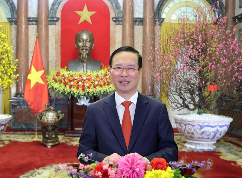 Le Président vietnamien Vo Van Thuong a adressé aux Vietnamiens à l’intérieur comme à l’extérieur du pays ses meilleurs vœux du Têt, aux amis et aux peuples sur les cinq continents ses vœux de paix, de coopération, d’amitié et de développement durable.