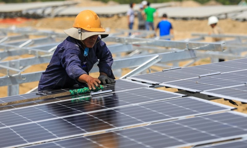 Le Vietnam représente près de 70 % de la production d’énergies solaire et éolienne de l’ASEAN. Photo: Vnexpress 