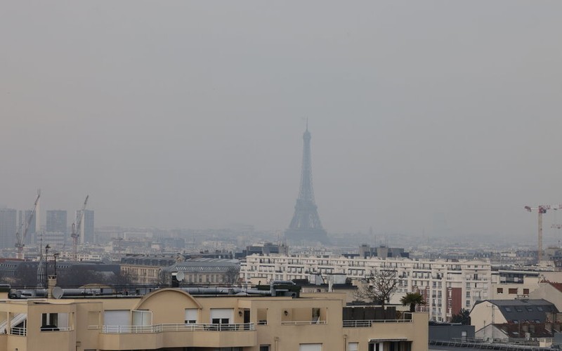 La pollution atmosphérique en Europe reste nettement supérieure aux niveaux recommandés par l’OMS, selon un rapport de l'AEE. Photo : leparisien.fr. 