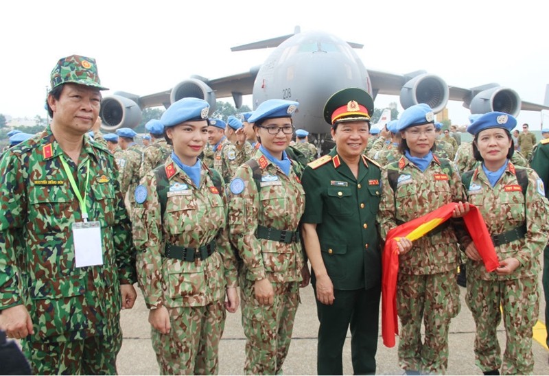 Les femmes soldats vietnamiennes jouent un rôle actif dans les opérations de maintien de la paix de l'ONU. Photo : VNA.