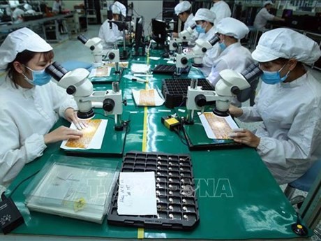 Fabrication de composants électroniques à Hung Yên. Photo : VNA.