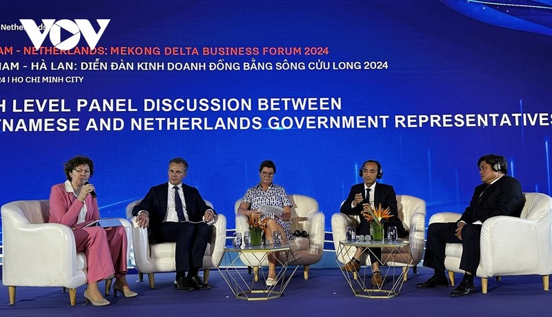 Le 3e Forum des affaires du delta du Mékong, tenu le 21 mars à Hô Chi Minh-Ville, a pour but de renforcer la coopération entre les entreprises vietnamiennes et néerlandaises, notamment dans le développement durable du delta du Mékong. Photo: VOV.