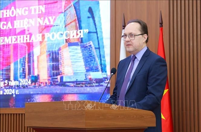 L'ambassadeur de Russie au Vietnam, Gennady S.Bezdetko. Photo : VNA.