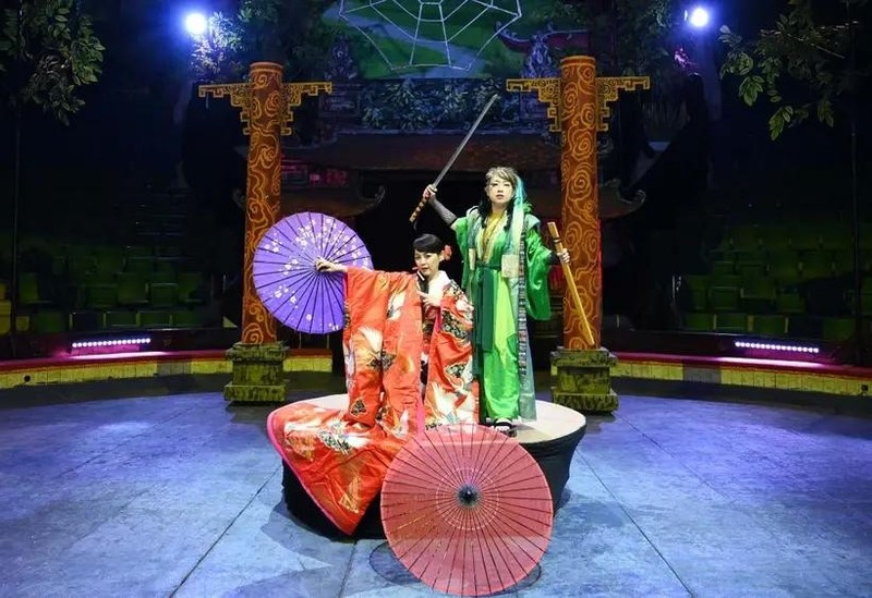 Deux célèbres artistes illusionnistes japonaises, Ai et Yuki, participeront au programme "Ninja Magic Show". Photo : comité d'organisation.