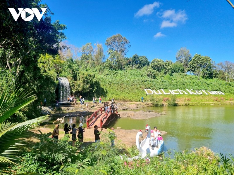 Avec ses nombreux atouts, un potentiel naturel et des identités culturelles diverses, la province de Dak Lak (dans les hauts plateaux du Centre) offre de nombreuses perspectives de développement du tourisme communautaire. Photo: VOV.
