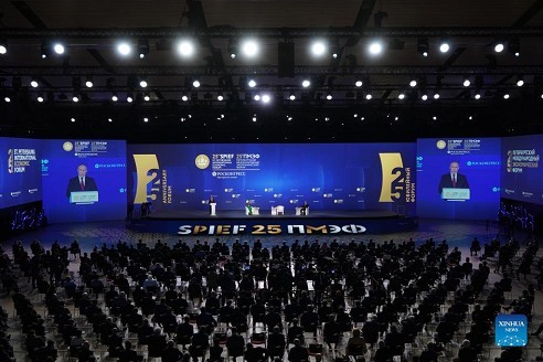 Cette année, le Forum économique international de Saint-Pétersbourg a lieu du 5 au 8 juin et est placé sous le thème « Les bases d’un monde multipolaire reposent sur la formation de nouveaux pôles de croissance ». Photo: Xinhua.