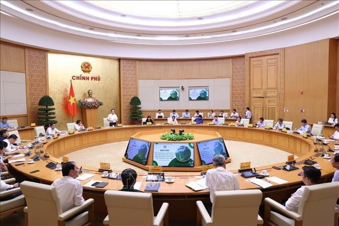 Le vice-Premier ministre Trân Luu Quang préside la réunion du comité d’évaluation du projet de planification forestière nationale pour la période 2021-2030 avec une vision jusqu’en 2050. Photo : VNA.