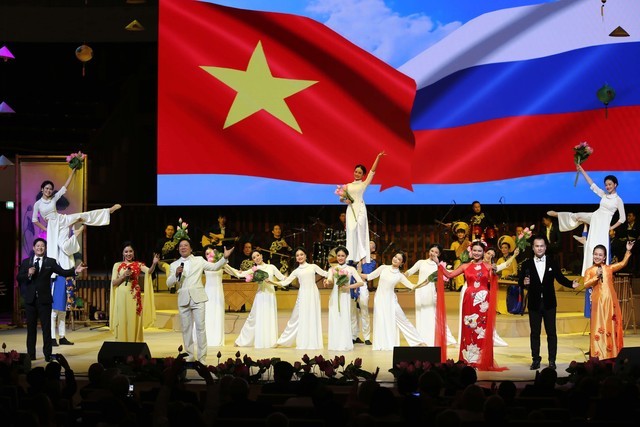 Lors de la cérémonie d'ouverture de l'Année du Vietnam en Russie et de l'Année de la Russie au Vietnam 2019 - 2020. Photo: toquoc.vn.