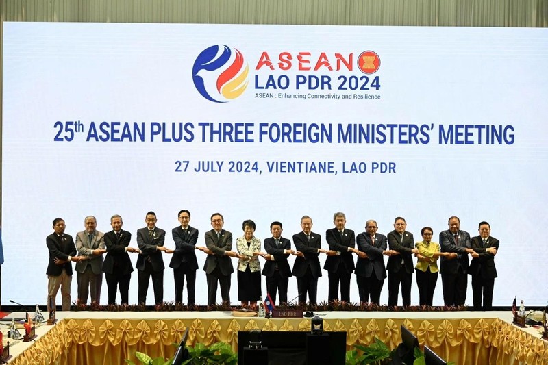 Les délégués lors de la 25e Conférence ASEAN +3 (ASEAN et ses trois partenaires : la Chine, la République de Corée et le Japon). Photo: baoquocte.vn.