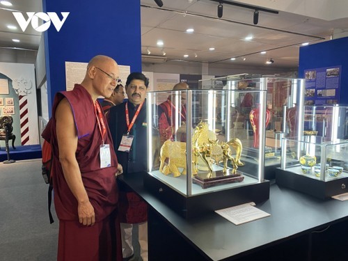 Le 2e Forum bouddhiste international est placé sous le thème «Le bouddhisme traditionnel et les défis de l’époque». Photo : VOV.