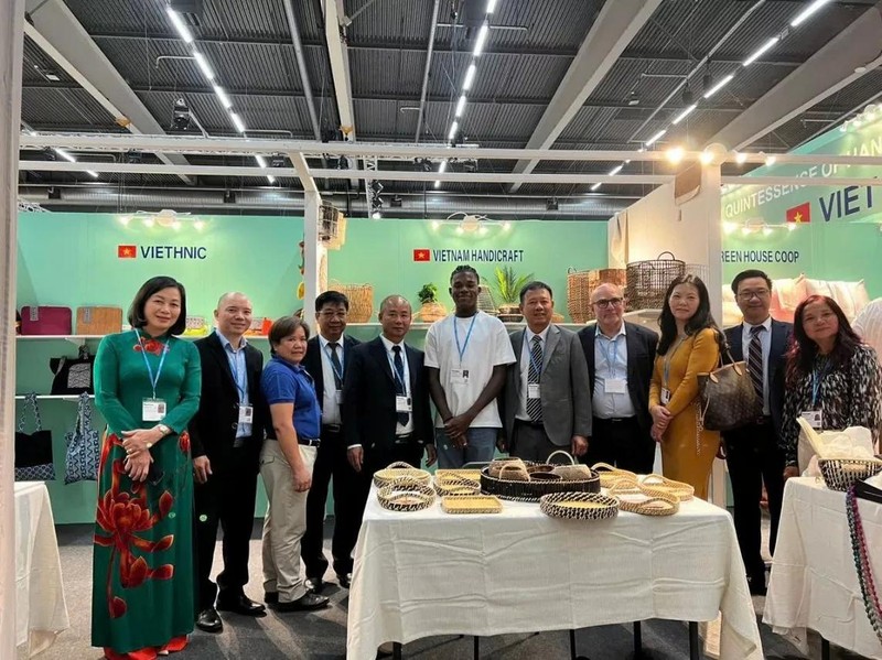 Des stands vietnamiens lors du Salon de l'artisanat Formex 2024. Photo: congthuong.vn