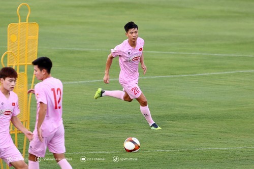 L'équipe nationale de football poursuit son entraînement. Photo : VFF.