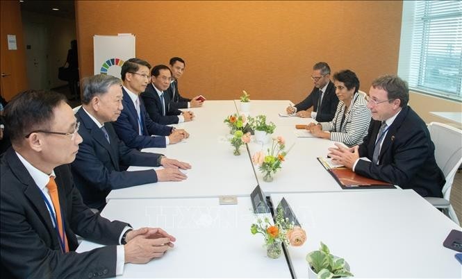 Le directeur général du PNUD, Achim Steiner, rencontre le secrétaire général du Parti communiste du Vietnam et président vietnamien To Lam, à New York. Photo : PNUD.