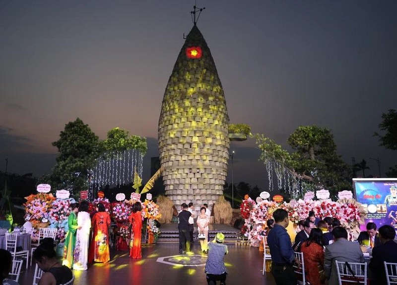 La tour Thân Nông à Bac Ninh reconnue comme un record du monde. Photo: VNA 