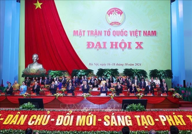 Ouverture du 10e Congrès national du Front de la Patrie du Vietnam. Photo: VNA