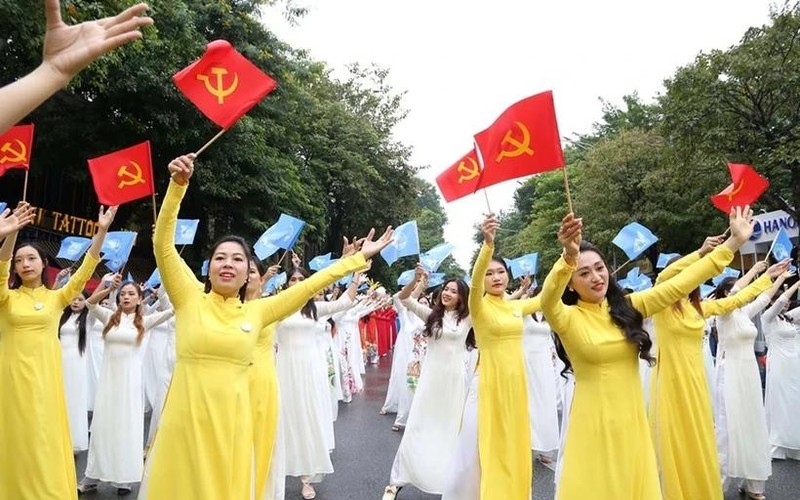 Fort de son histoire séculaire, l’ao dai est devenu la fierté du Vietnam et des Vietnamiennes en particulier.