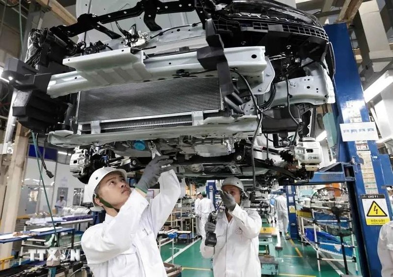 Chaîne de construction automobile à l'usine Honda dans la province de Vinh Phuc. Photo : VNA.