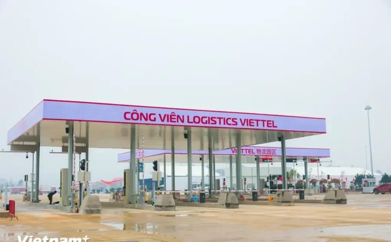 À l'entrée du parc logistique de Viettel Lang Son. Photo : VNA.