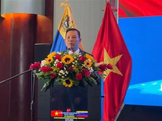 L'ambassadeur du Vietnam au Venezuela, Vu Trung My, s'exprime à la cérémonie. Photo : ambassade du Vietnam au Venezuela.