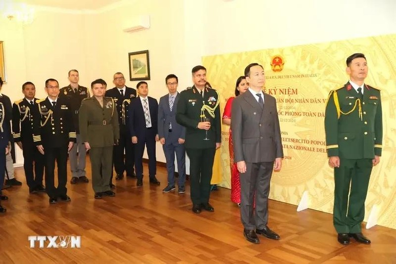 Le 80e anniversaire de l'Armée populaire du Vietnam célébré à Rome. Photo : VNA.