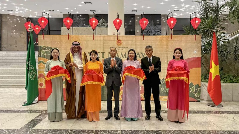 Cérémonie d'ouvertue des « Journées du Vietnam en Arabie Saoudite ». Photo : Ambassade du Vietnam en Arabie Saoudite.