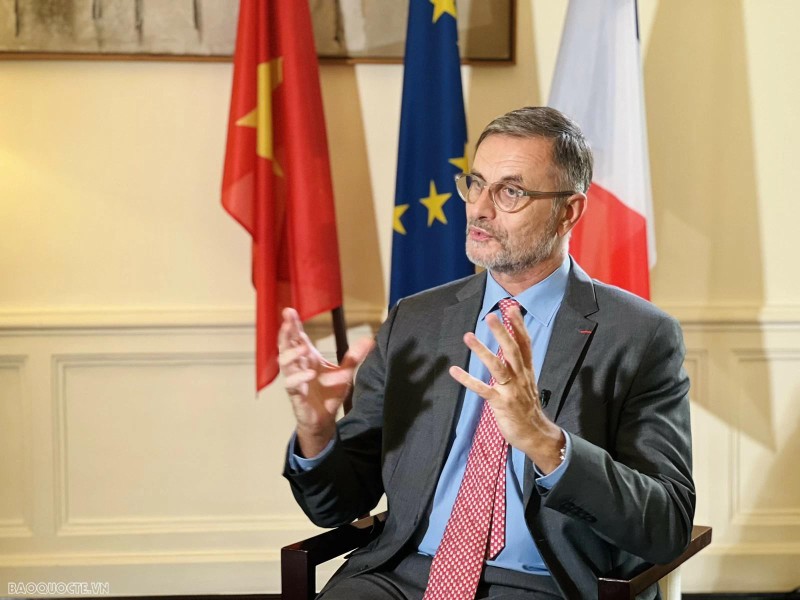 L’ambassadeur de France au Vietnam, Olivier Brochet. Photo : baoquocte.vn