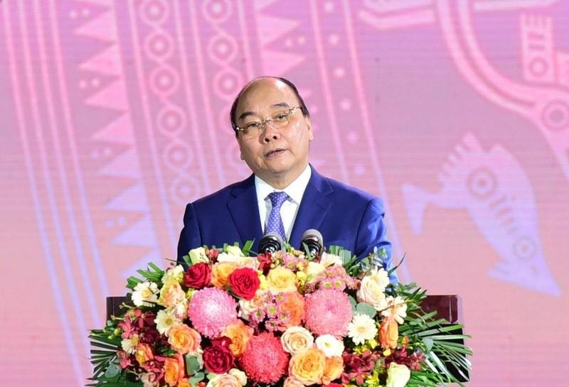 Le Président Nguyên Xuân Phuc prend la parole lors de la cérémonie. Photo : NDEL.